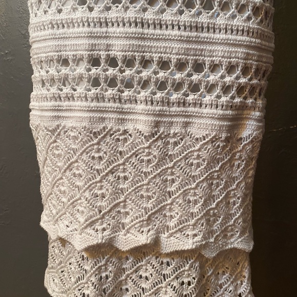 LAUNDRY By Shelli Segal White Crochet Dress With Buttons Down The Back - Picture 12 of 16